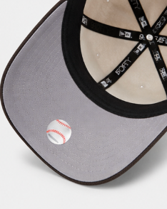 New York Yankees 1998 World Series Cream & Brown